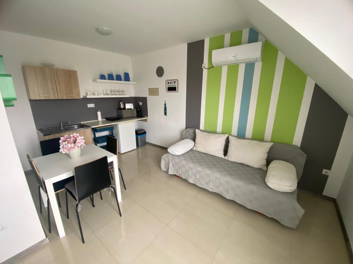 Lexi Family Apartman Apartment Hajduszoboszlo Bagian luar foto
