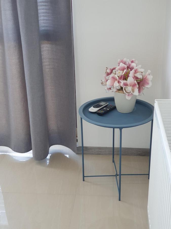 Lexi Family Apartman Apartment Hajduszoboszlo Bagian luar foto